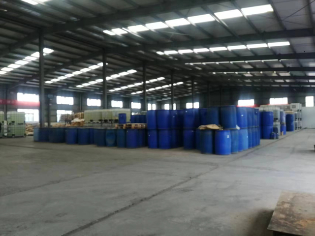 Ингибитор накипи и поглотитель кислорода для системы обратного осмоса и системы котловой воды